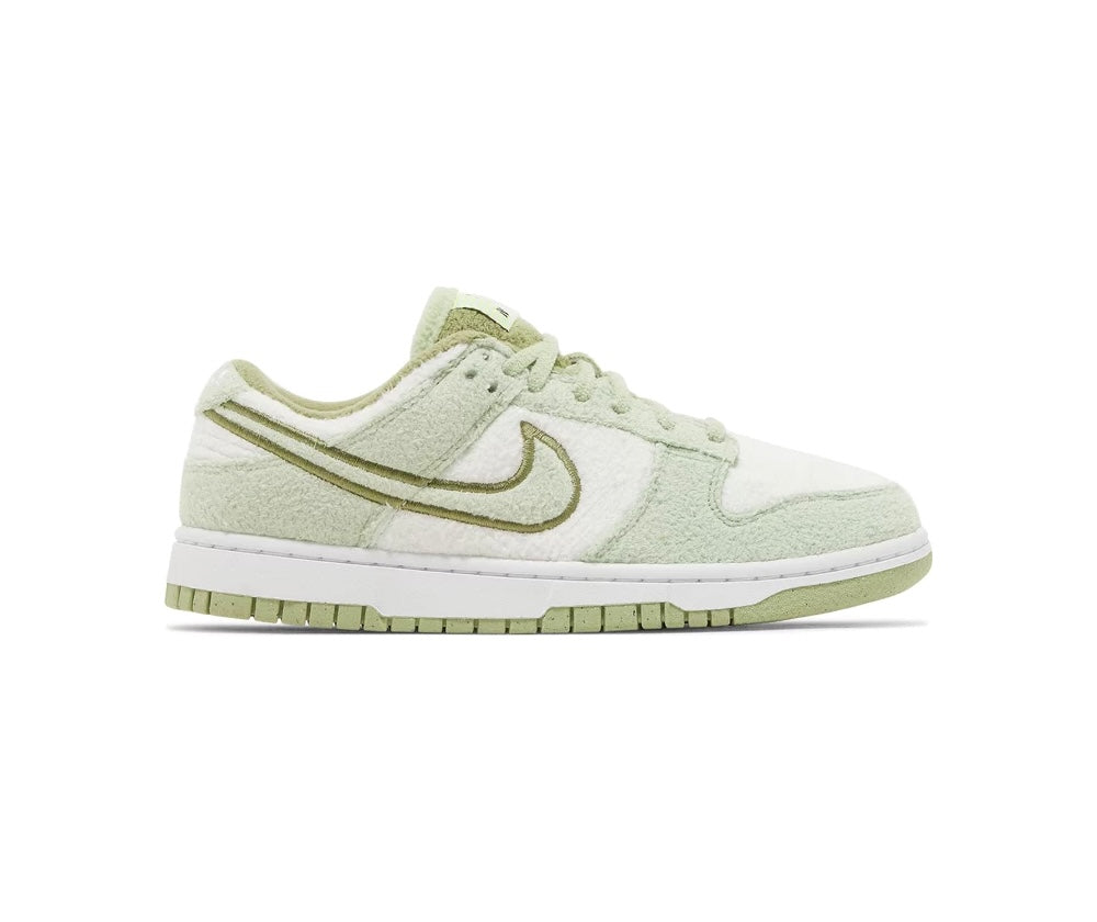 Nike Dunk Low Honeydew Fleece