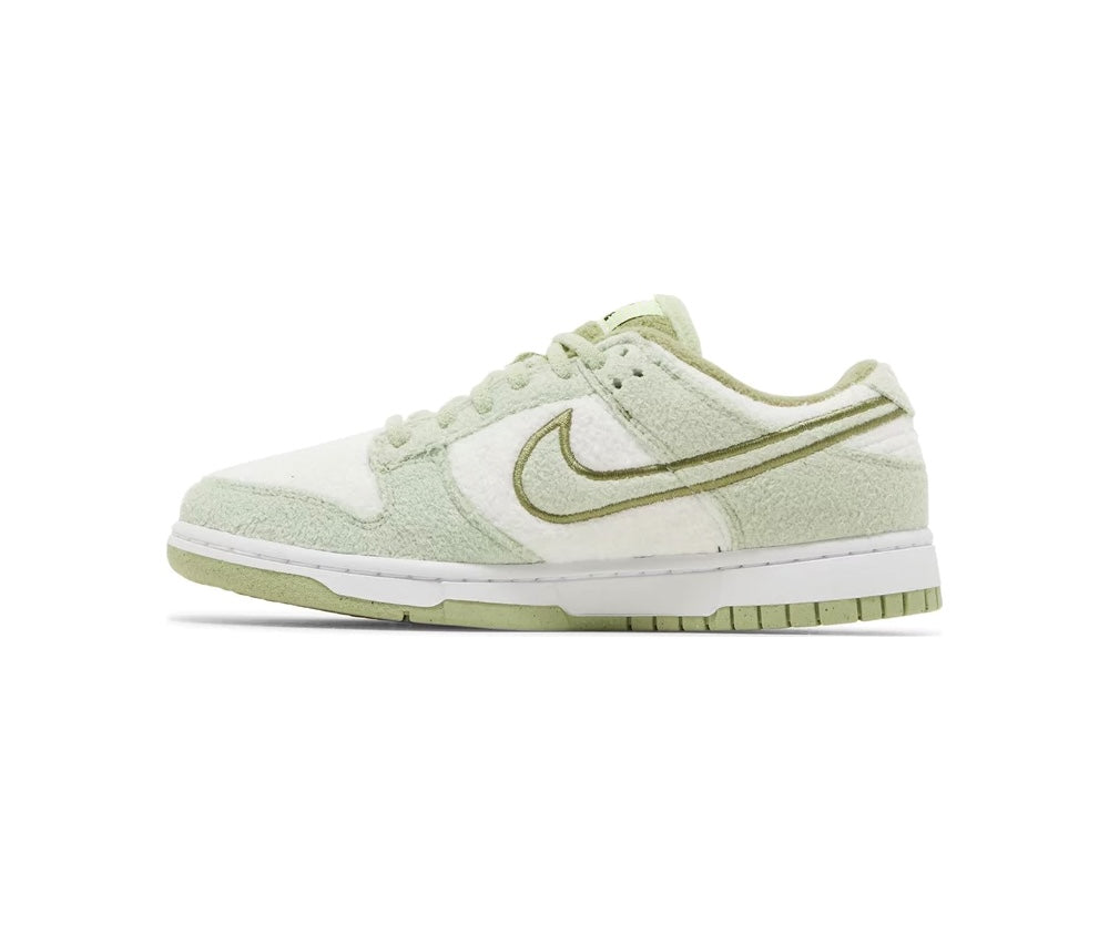 Nike Dunk Low Honeydew Fleece