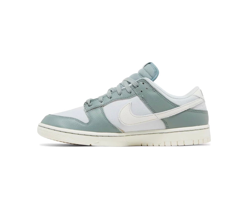Dunk Low Mica Green