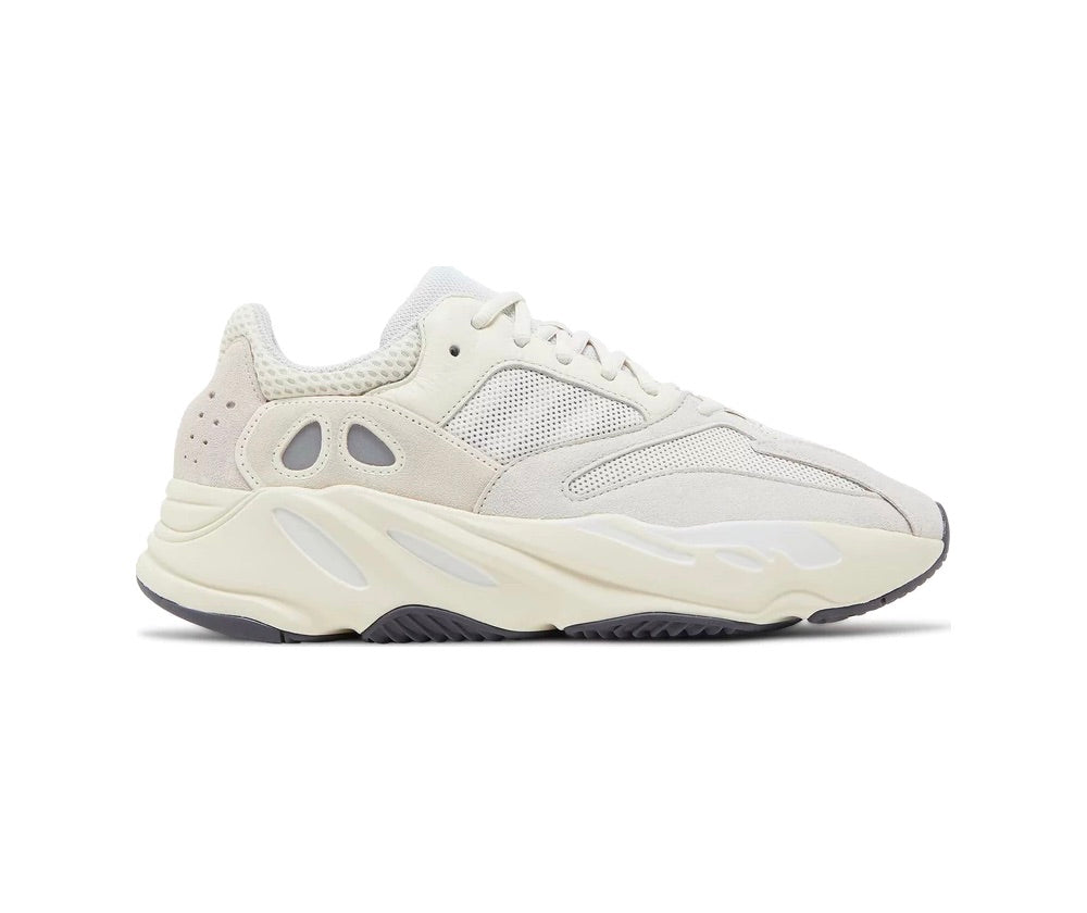 Yeezy Boost 700 Analog