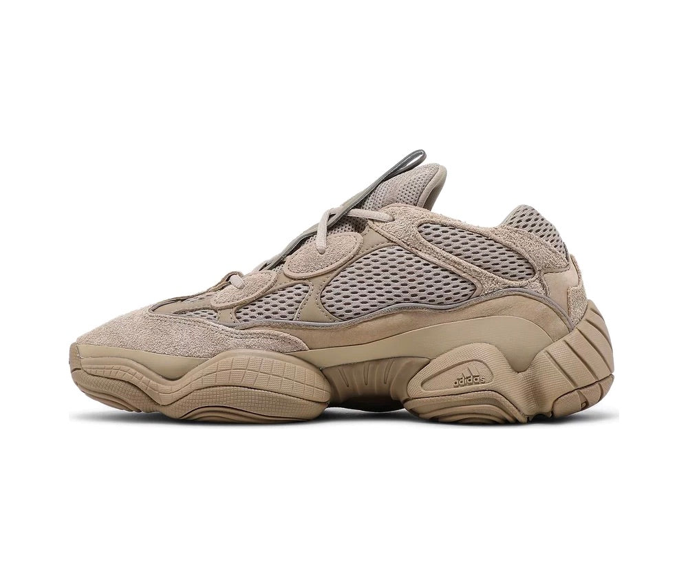 Yeezy 500 رمادي فاتح