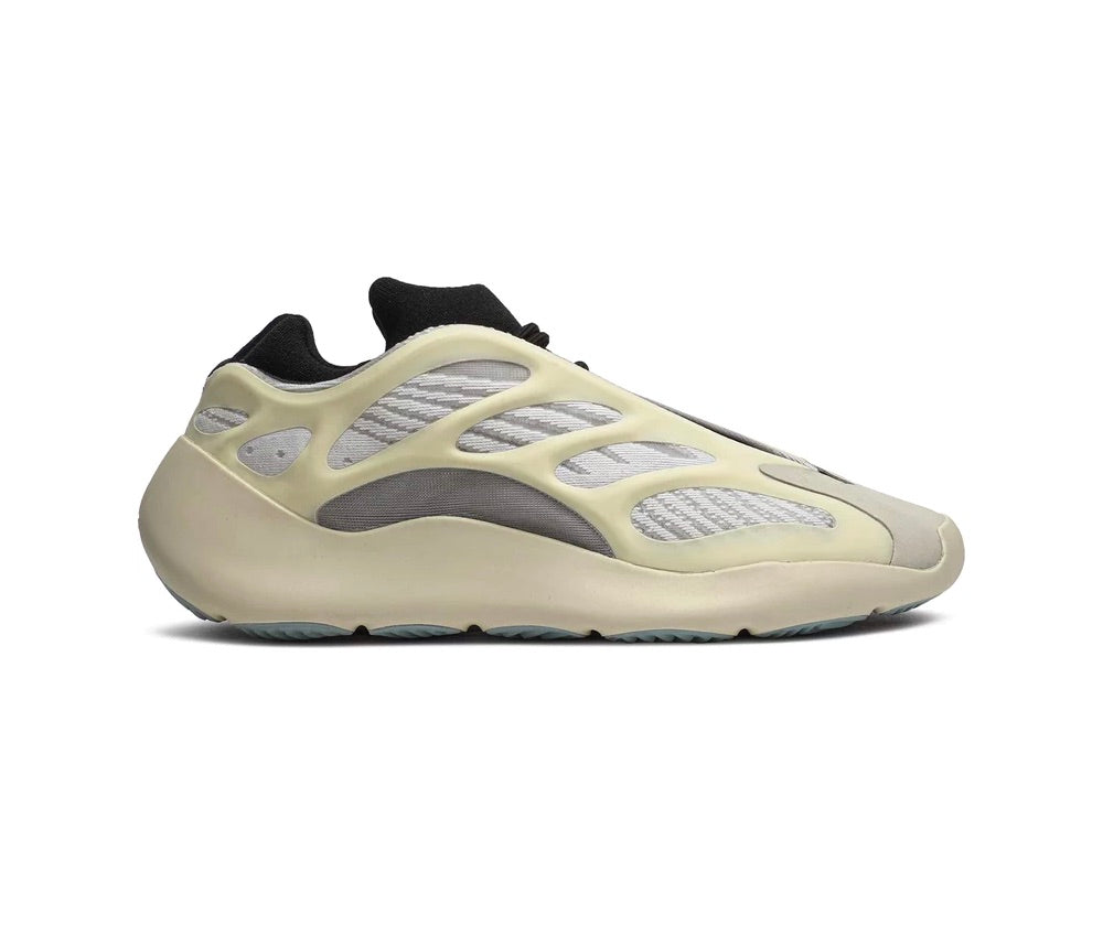 ييزي 700 V3 أزايل