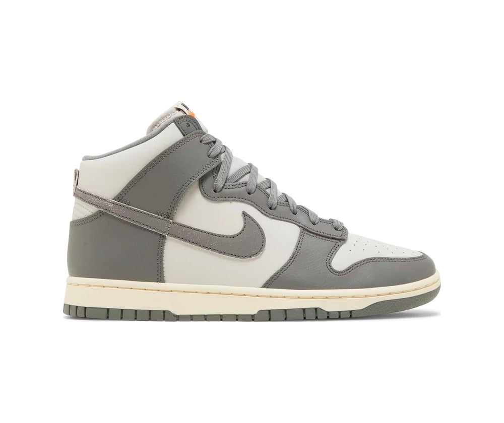 Dunk High Vintage Light Bone